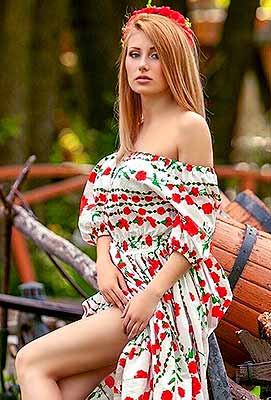 Ukraine bride  Polina 29 y.o. from Lugansk, ID 75684