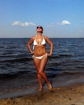 Ukraine bikini bride  Ol'ga 42 y.o. from Kiev, ID 80895